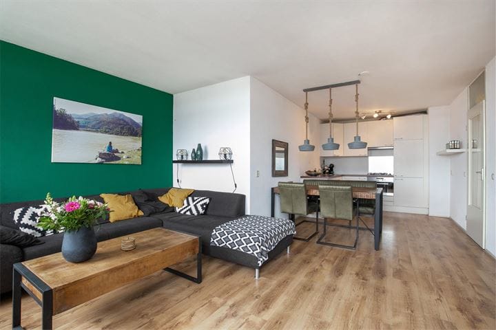 Foto 5 van Valkenboskade 82-B