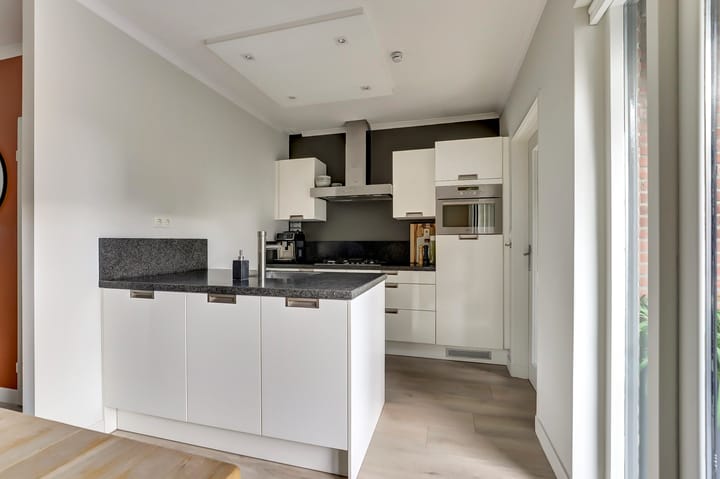 Foto 12 van Parklaan 11