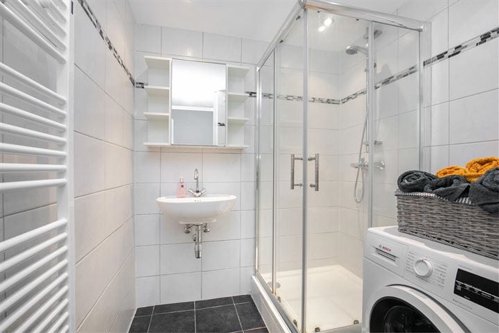 Foto 11 van Valkenboskade 82-B