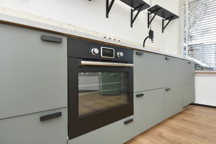 Foto 13 van Van Brederodestraat 5