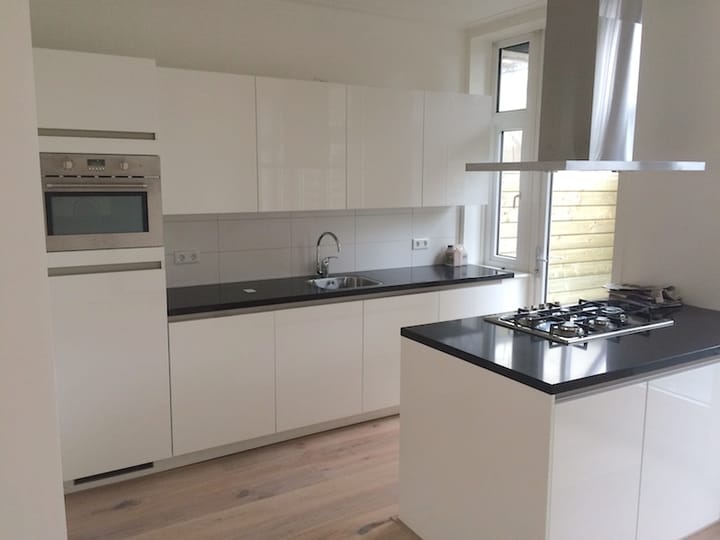 Foto 7 van Professor Van der Waalsstraat 24