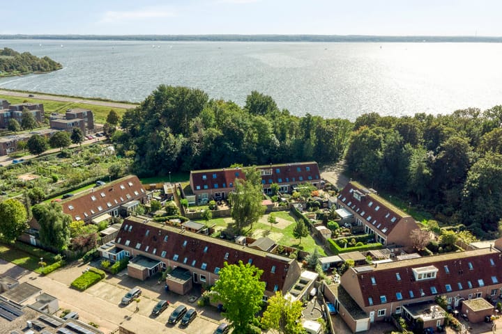 Foto 1 van Hoekwierde 21