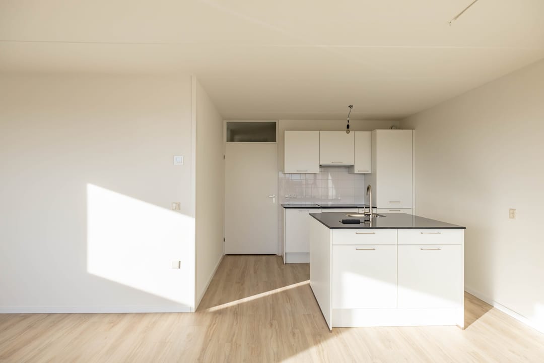 Photo 23 of De Brink 84