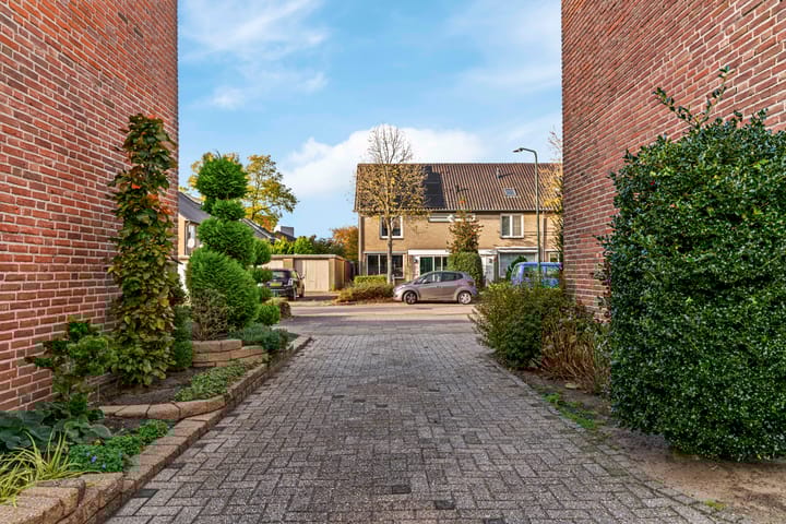 Photo 36 of Trompstraat 42