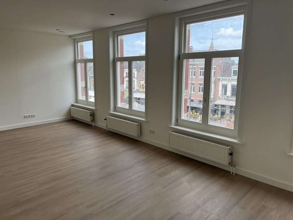 Foto 2 van Markt 7-B