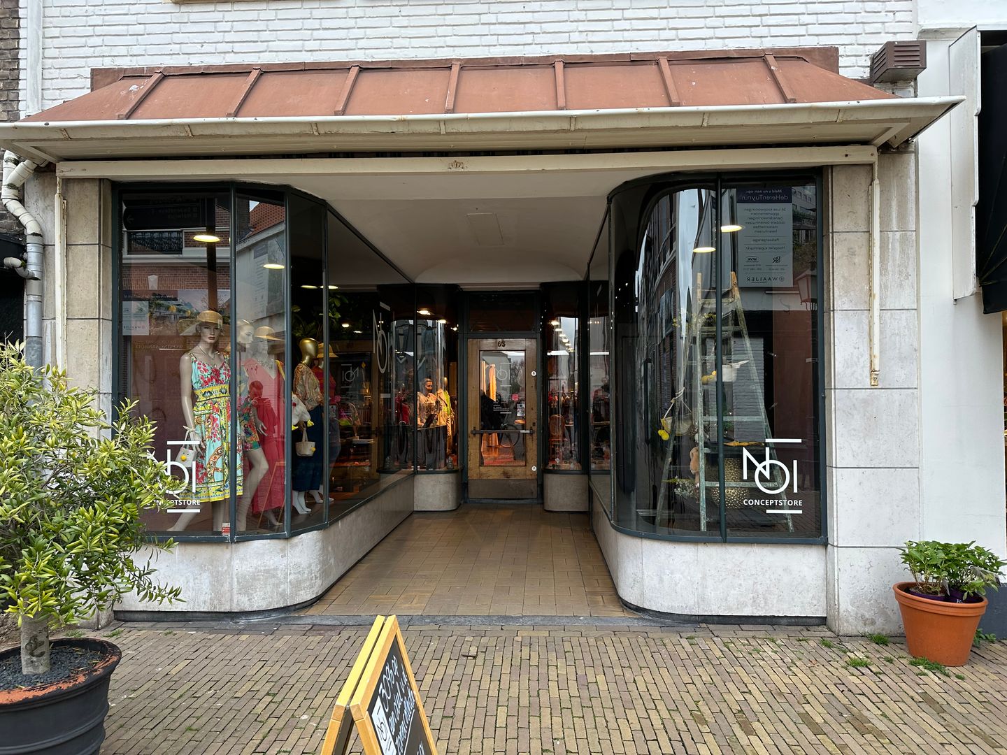 View photo 2 of Herenstraat 63