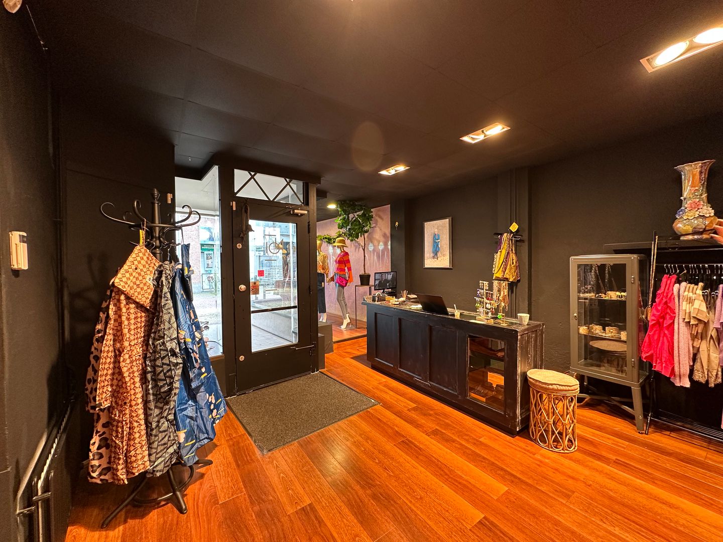 View photo 3 of Herenstraat 63