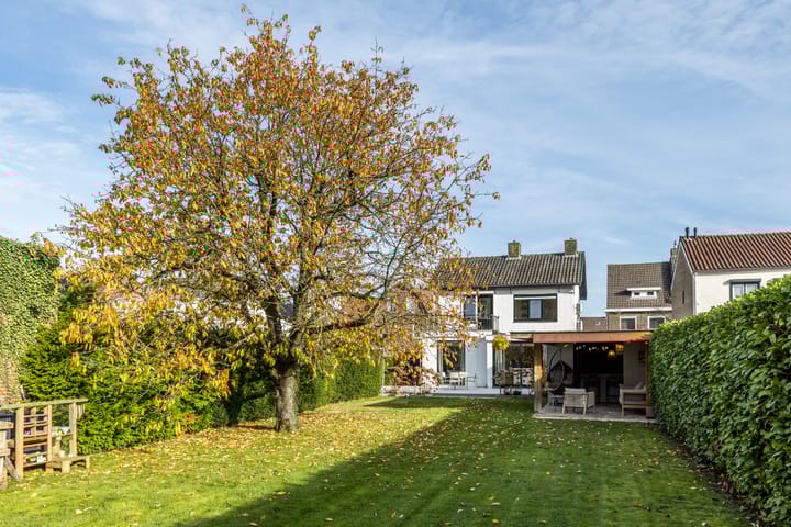 Photo 4 of Ridder Hoenstraat 196