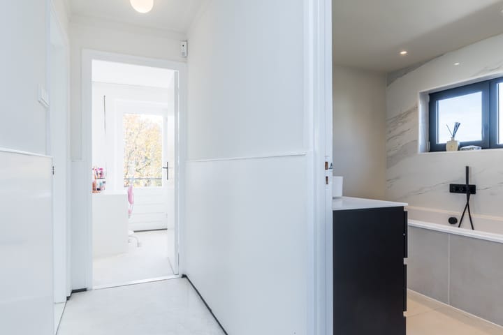 Photo 38 of Ridder Hoenstraat 196