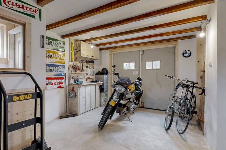 Photo 30 of Bangert 40