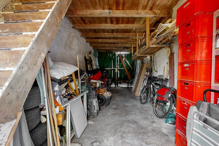 Photo 31 of Bangert 40