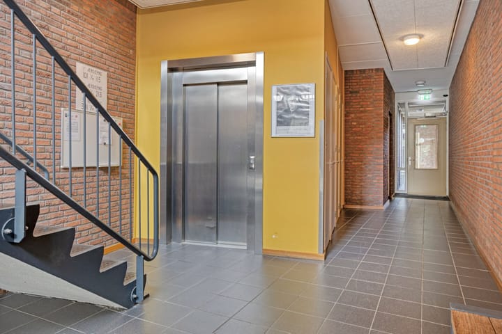 Photo 7 of 1e Sint Jozefstraat 301