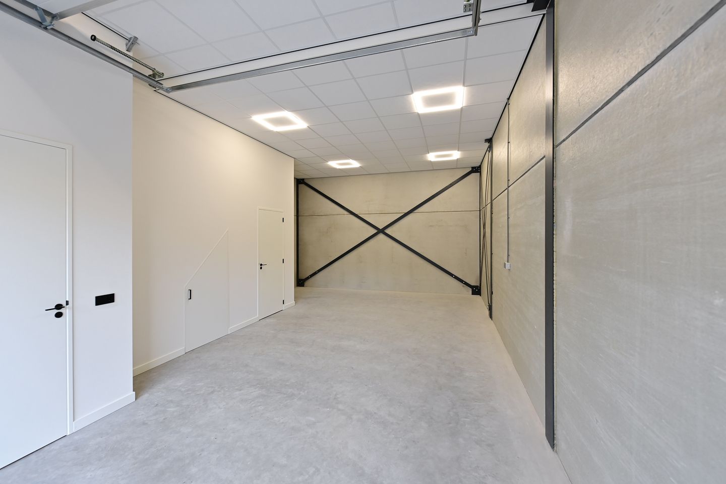 View photo 2 of Cannenburgerweg 5-17