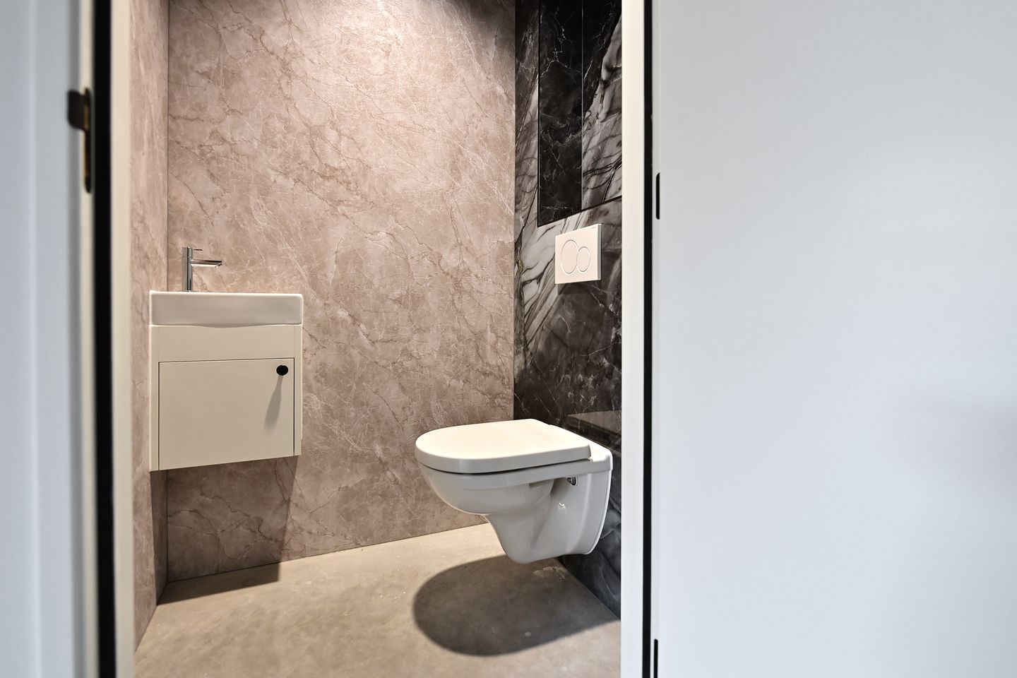 View photo 4 of Cannenburgerweg 5-17