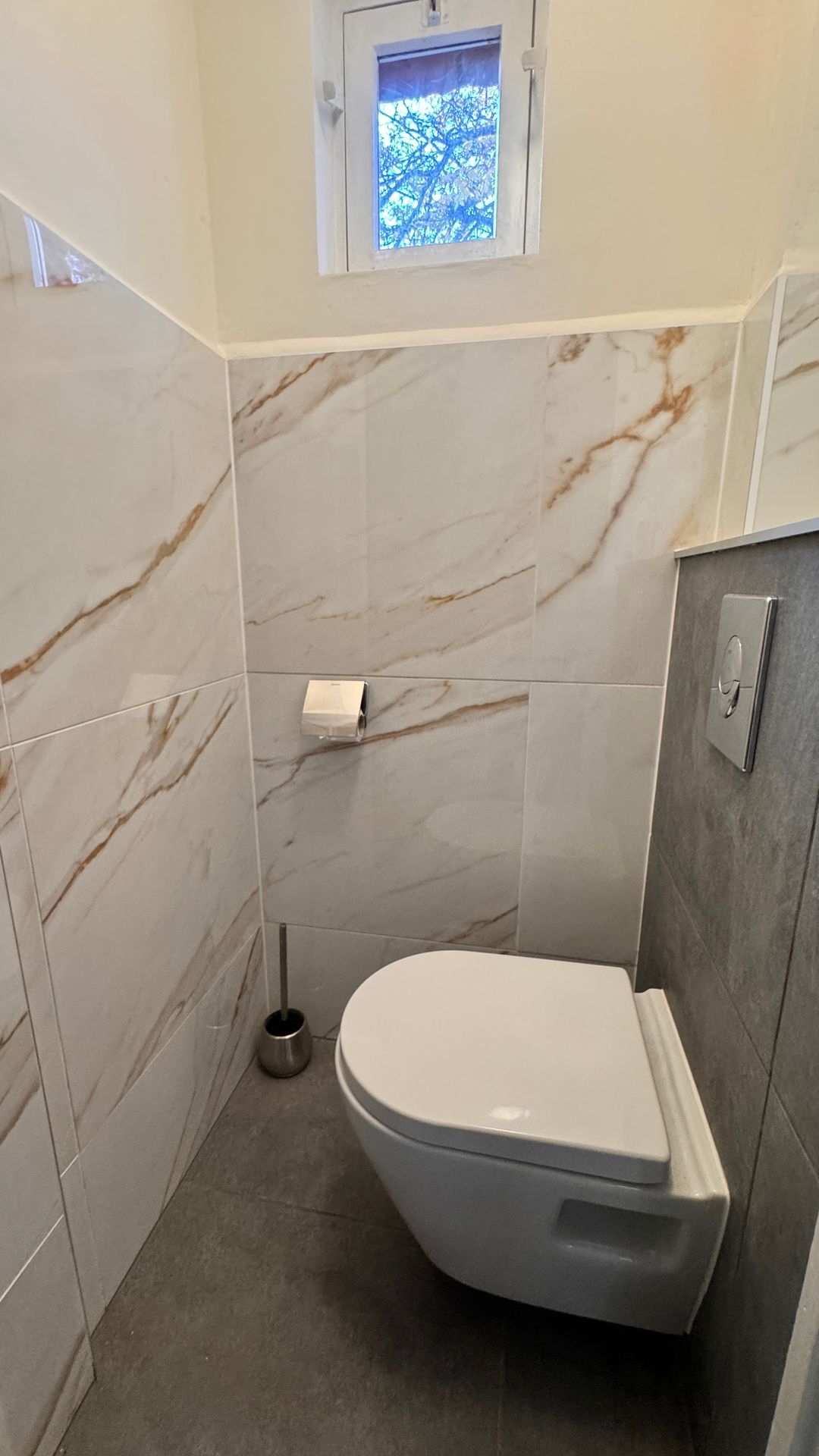 Photo 7 of Van 't Hoffstraat 22