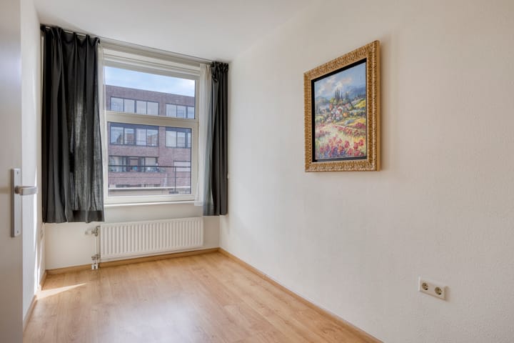 Photo 22 of Lichtstraat 311