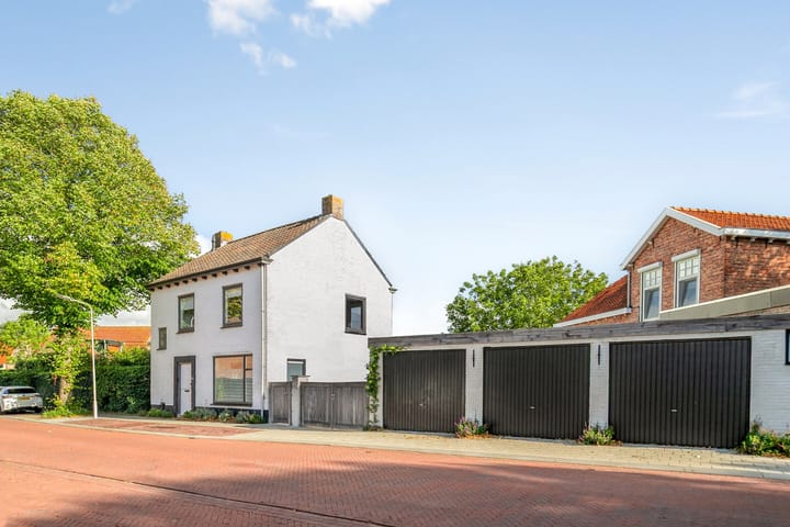 Photo 3 of Oudestad 47