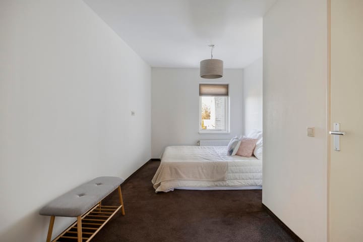 Photo 11 of Hintham 68-C