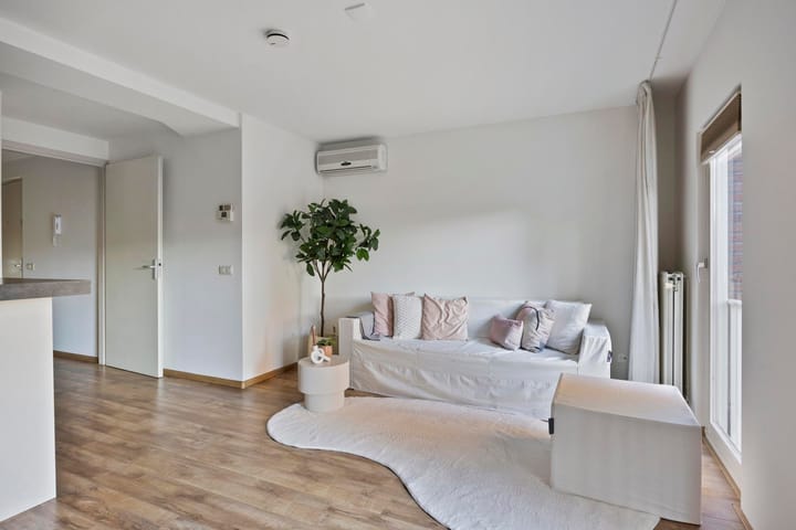 Photo 4 of Hintham 68-C