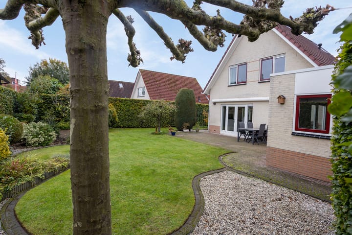 Photo 3 of De Rozenhaag 6