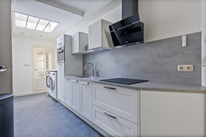 Photo 9 of Willem Lodewijkstraat 125