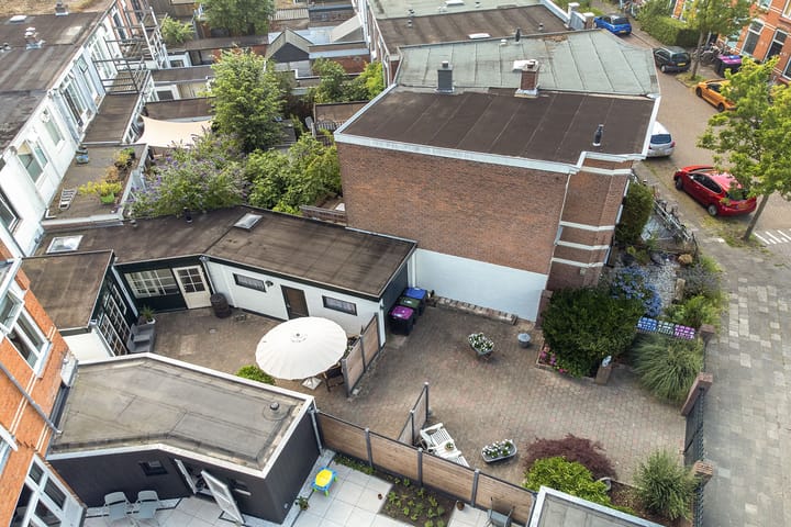 Photo 37 of Willem Lodewijkstraat 125