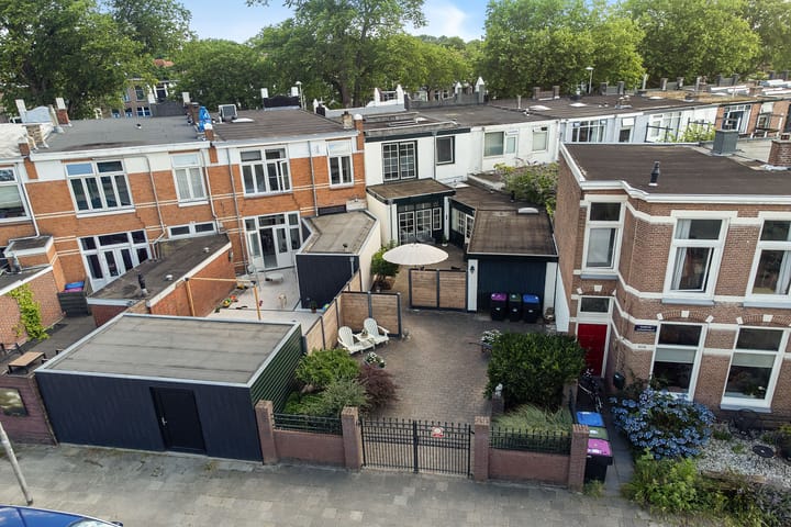 Photo 39 of Willem Lodewijkstraat 125