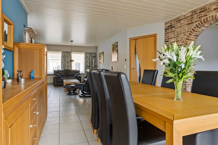 Foto 7 van Vlasbloem 4