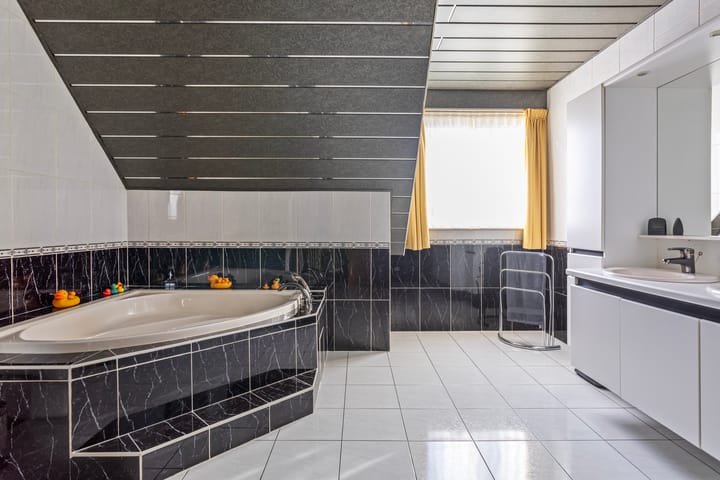 Foto 18 van Vlasbloem 4