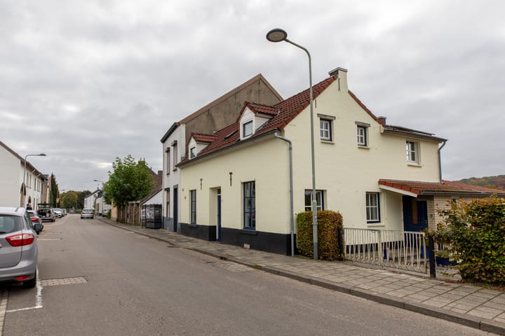 Photo 4 of Vroenhof 111