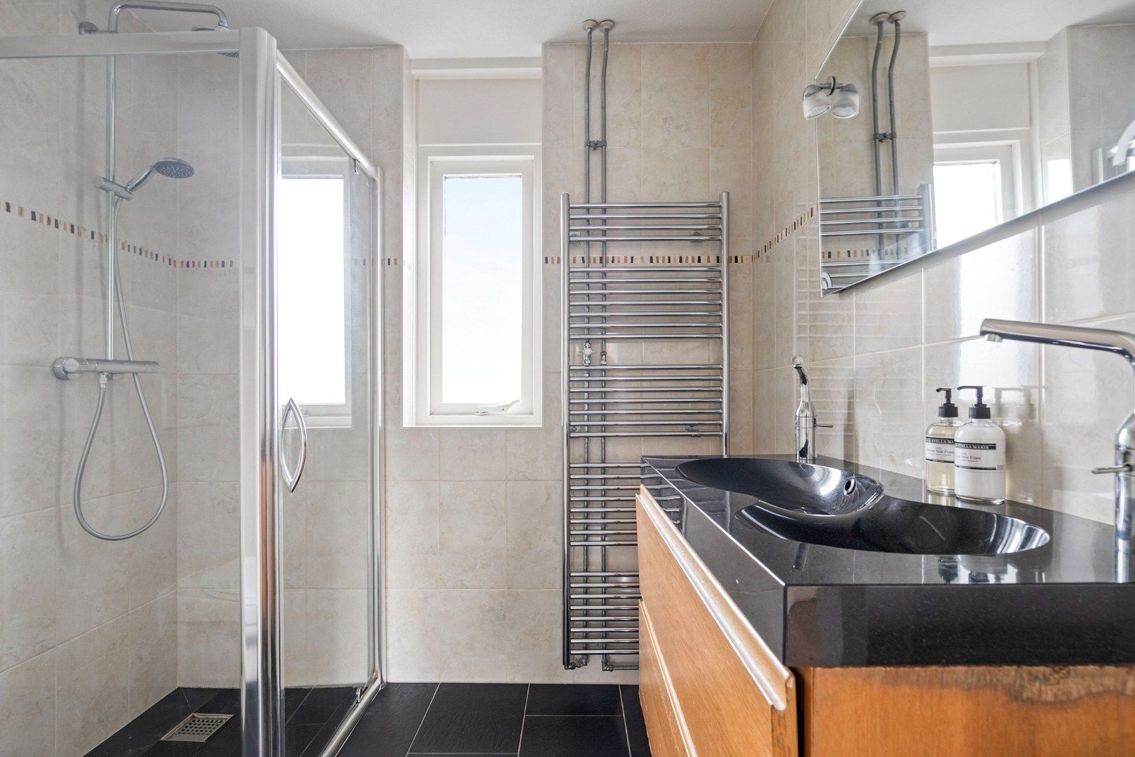 Foto 21 van Schokker 32