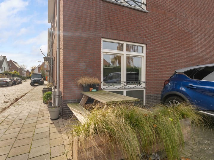 Photo 21 of Wilhelminastraat 39-N