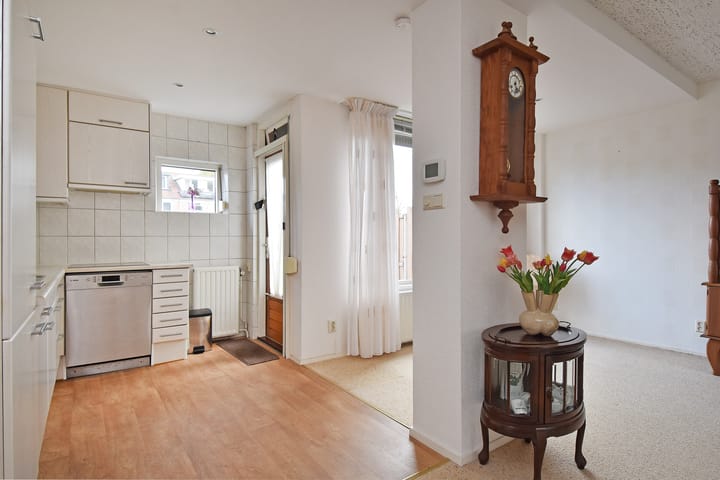 Foto 9 van Emmastraat 103