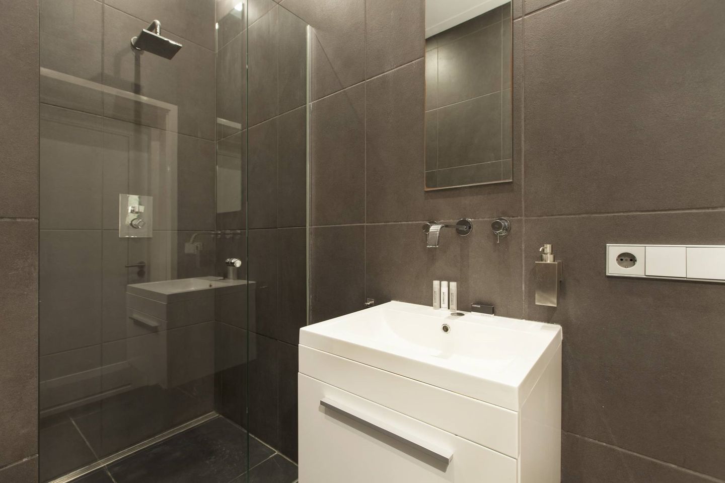 Photo 10 of De Lairessestraat 128-2