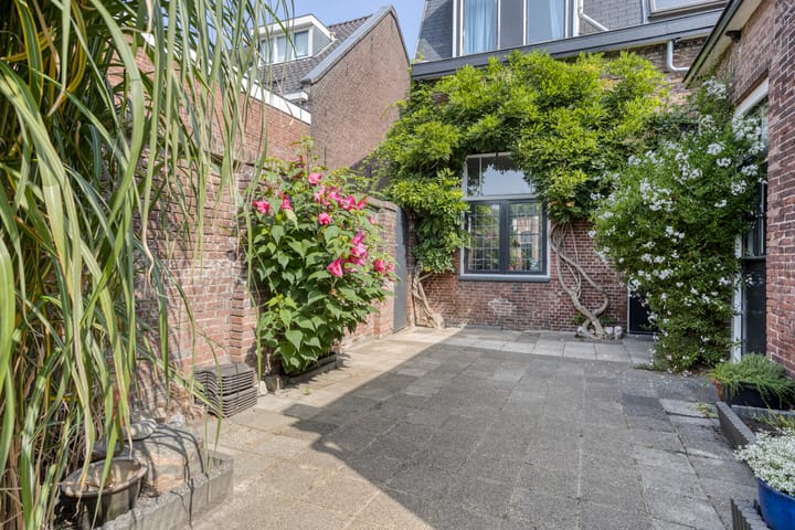 Photo 37 of Sint Josephstraat 72