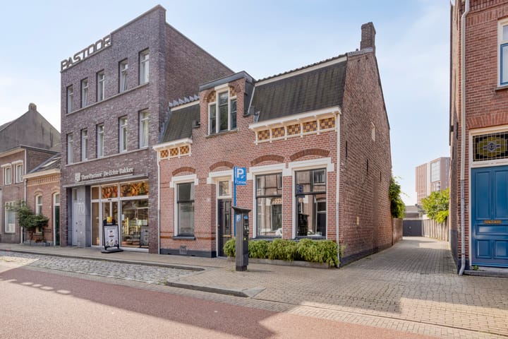 Photo 42 of Sint Josephstraat 72