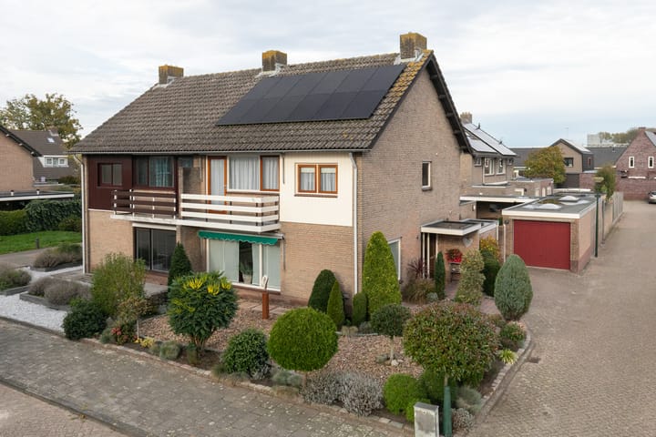 Photo 1 of Debussylaan 19