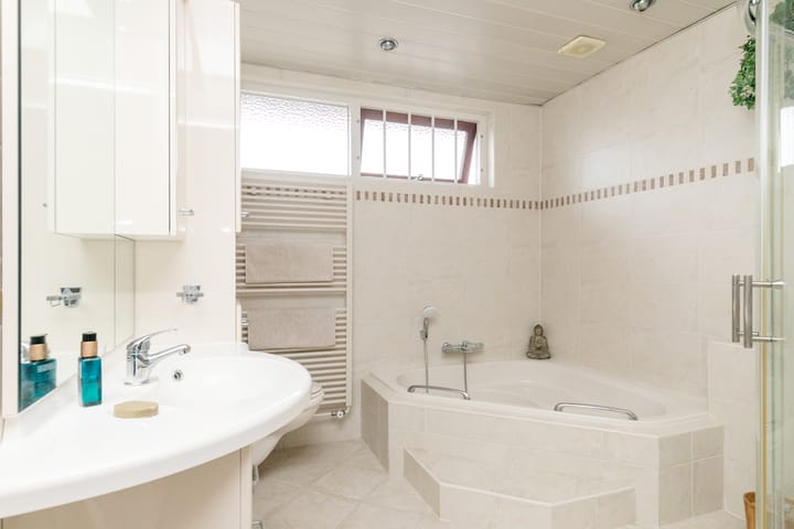 Photo 4 of Debussylaan 19