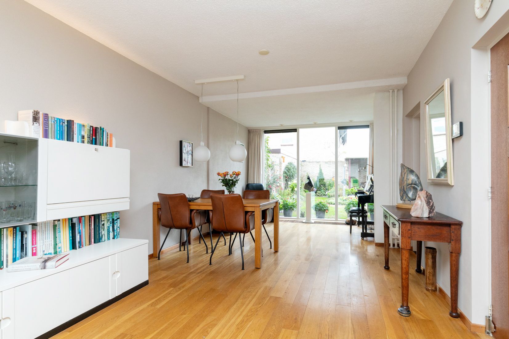 Photo 27 of Debussylaan 19