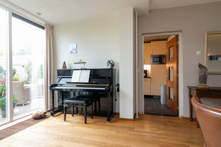 Photo 32 of Debussylaan 19