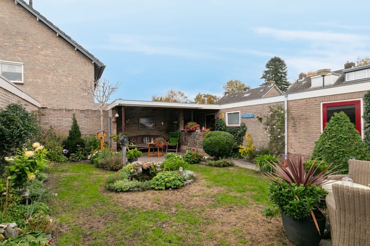 Photo 61 of Debussylaan 19