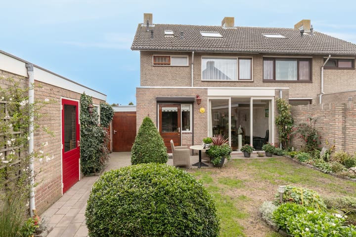 Photo 66 of Debussylaan 19