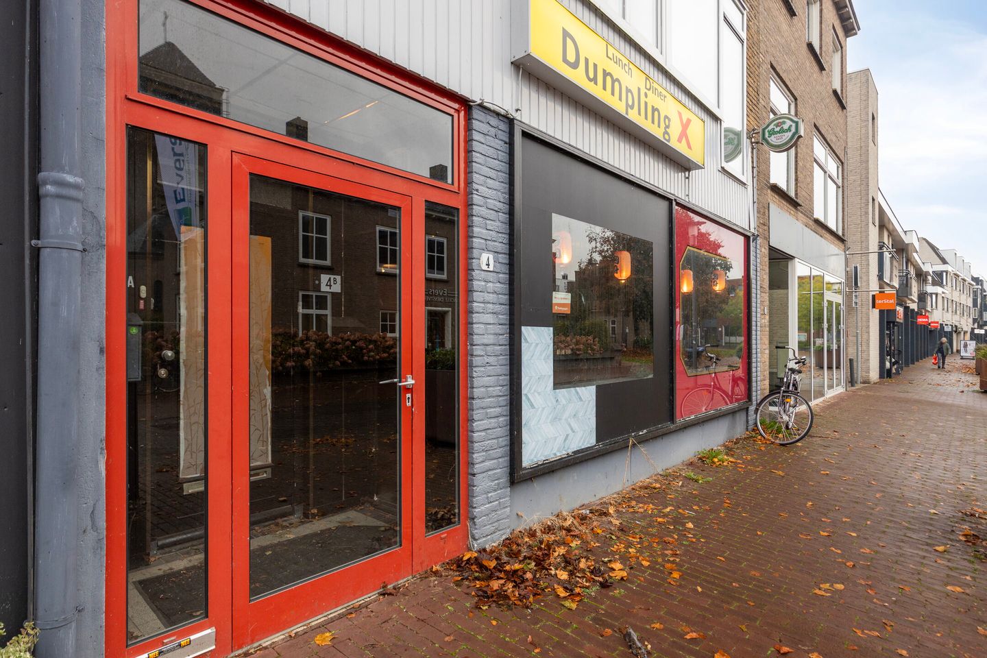 Bekijk foto 4 van J F Kennedyplein 4