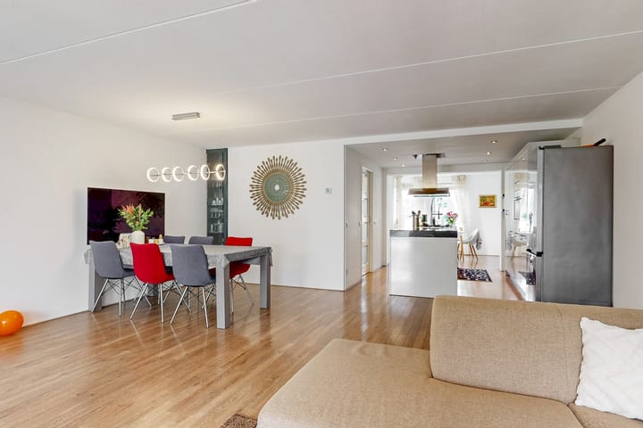 Photo 5 of Bertha von Suttnerlaan 1