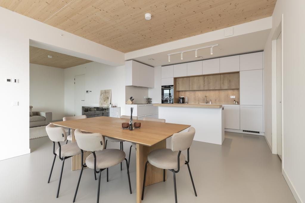 Photo 2 of Korte Ouderkerkerdijk 1-R2