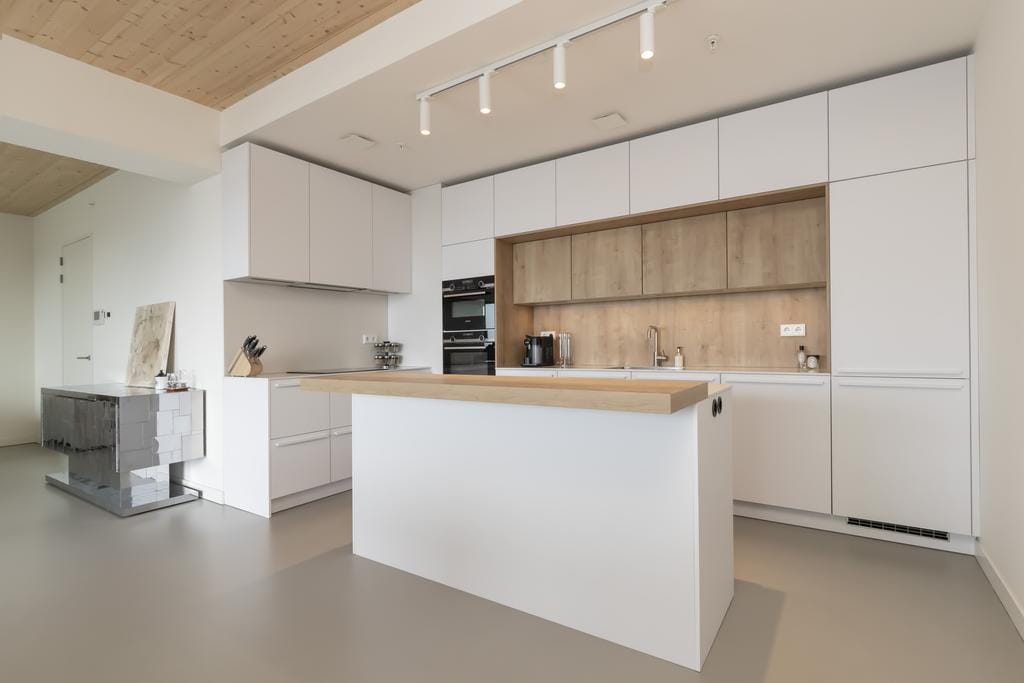 Photo 4 of Korte Ouderkerkerdijk 1-R2