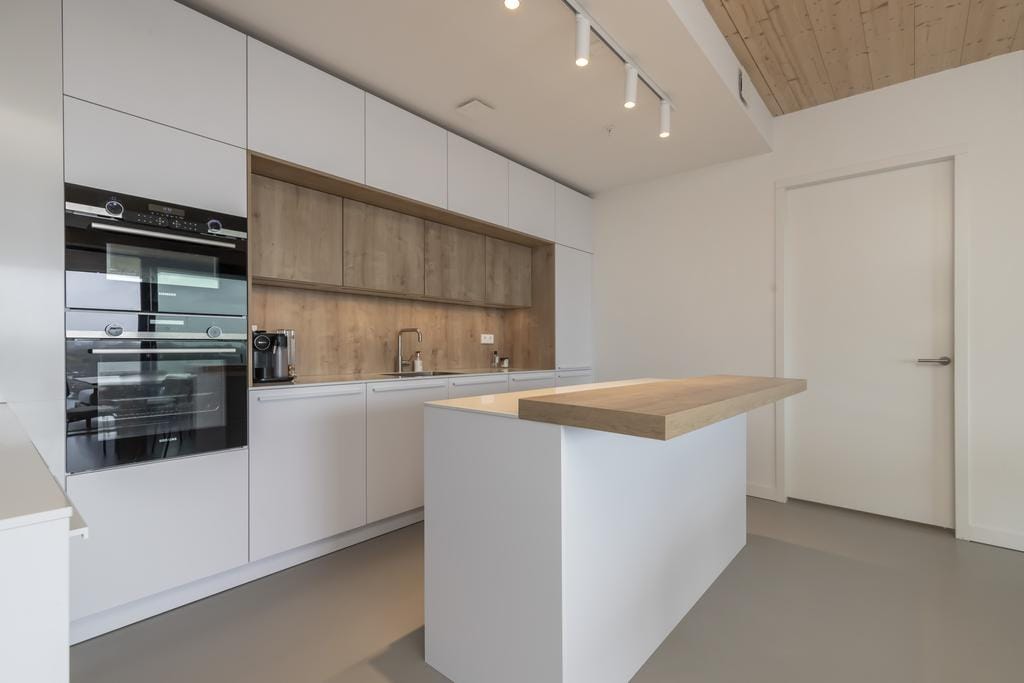 Photo 6 of Korte Ouderkerkerdijk 1-R2