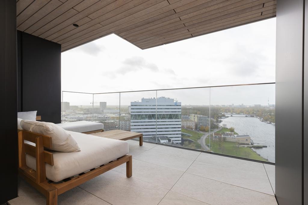 Photo 9 of Korte Ouderkerkerdijk 1-R2