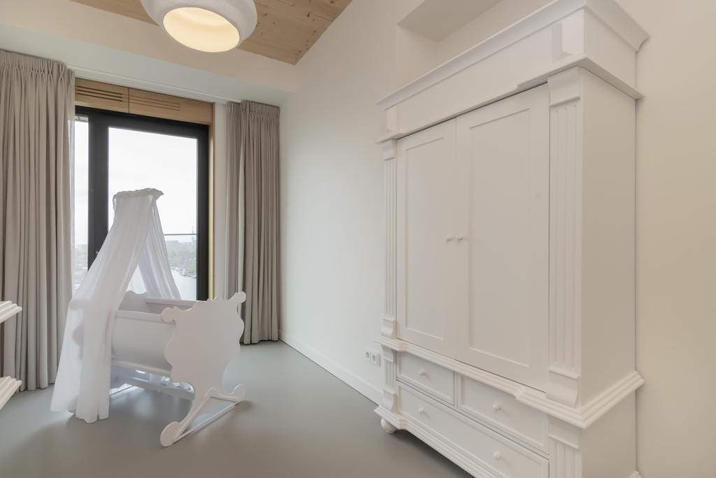 Photo 18 of Korte Ouderkerkerdijk 1-R2