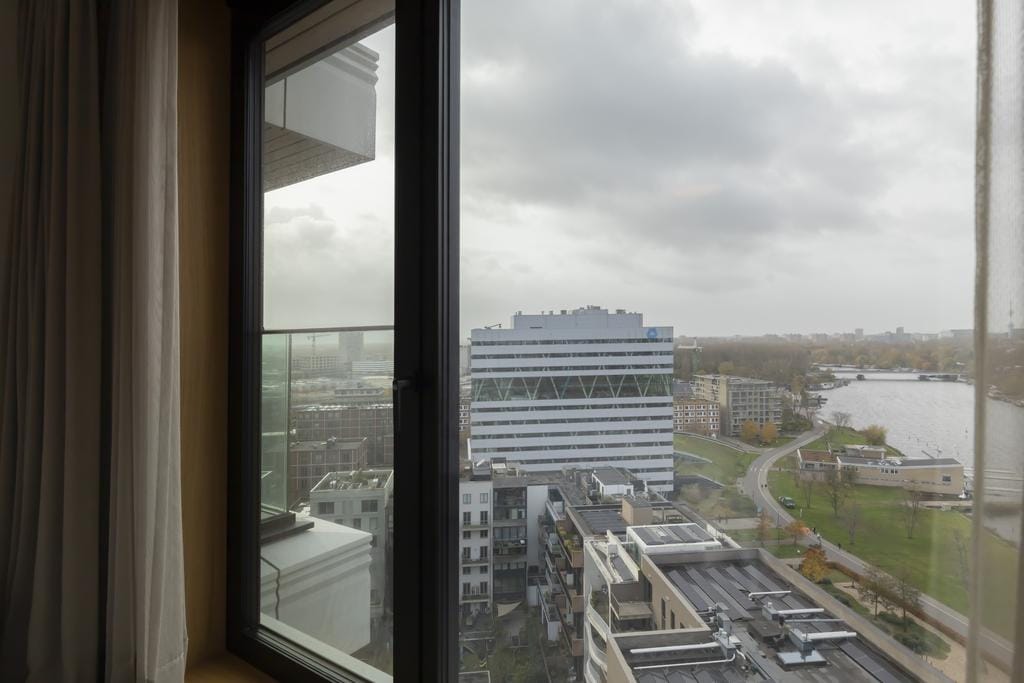 Photo 22 of Korte Ouderkerkerdijk 1-R2